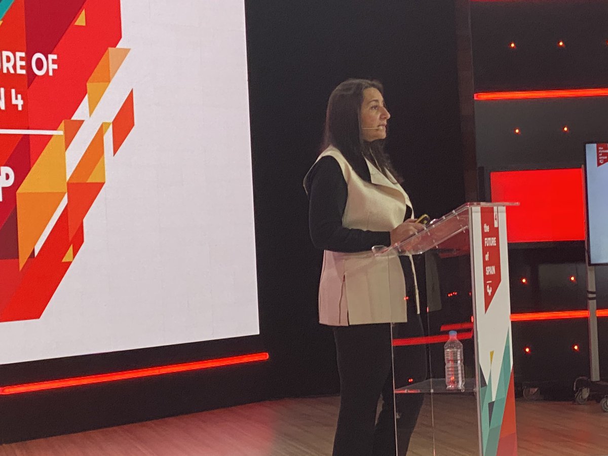 Debemos encontrar el equilibrio entre la búsqueda de eficiencias y llegar al corazón de las personas #thefutureofspain <a href="/MariaRocamora/">maria rocamora</a> <a href="/OMD_Spain/">OMD_Spain</a>