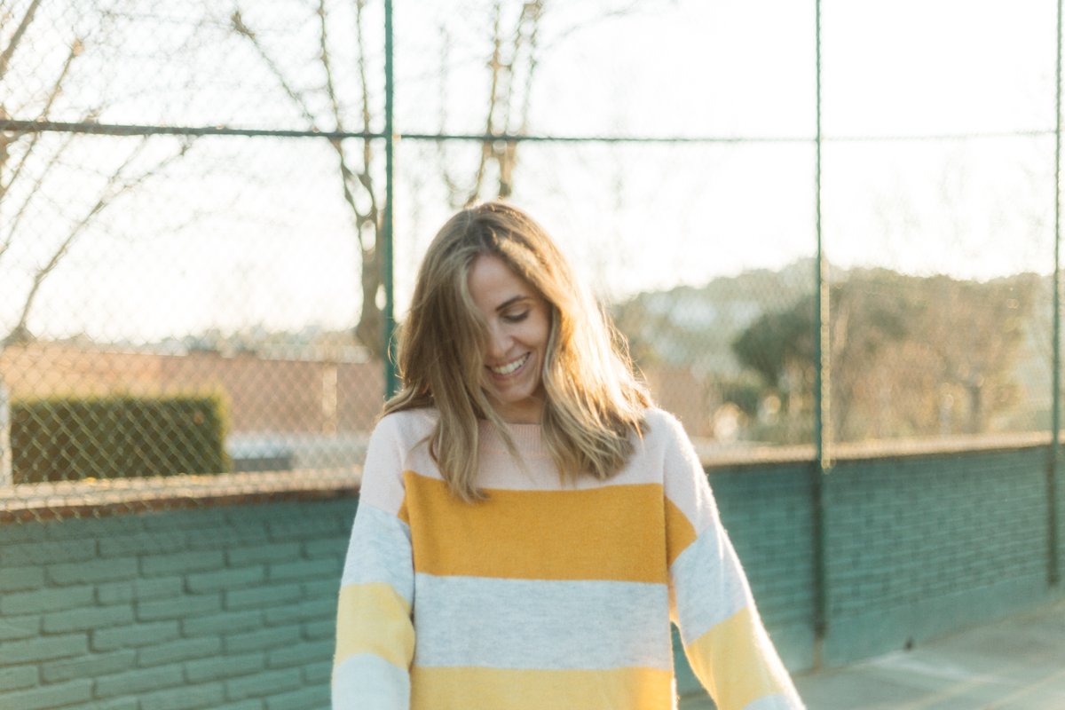 Mi historia con ella es una sinergia por la imperfección de la belleza, por el respeto a nuestros cuerpos y por el amor a las mujeres. Hoy me cuelo en el #armario de #MeryViñas para contarte sus secretos. bit.ly/ArmarioMeryViñ…