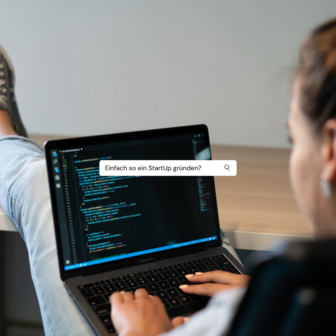 itsroadjet's tweet photo. Let's talk startup! 
In wöchentlichen Clubhouse-Sessions tauschen wir uns gemeinsam mit ExpertInnen, GründerInnen und weiteren tollen Menschen zum Thema Gründung, Finanzierung &amp; Co. aus! 🚀 Los geht's am Freitag um 12 Uhr! Wer ist dabei? #roadjet #clubhouse #mobilitystartup https://t.co/0BjPv24HMZ