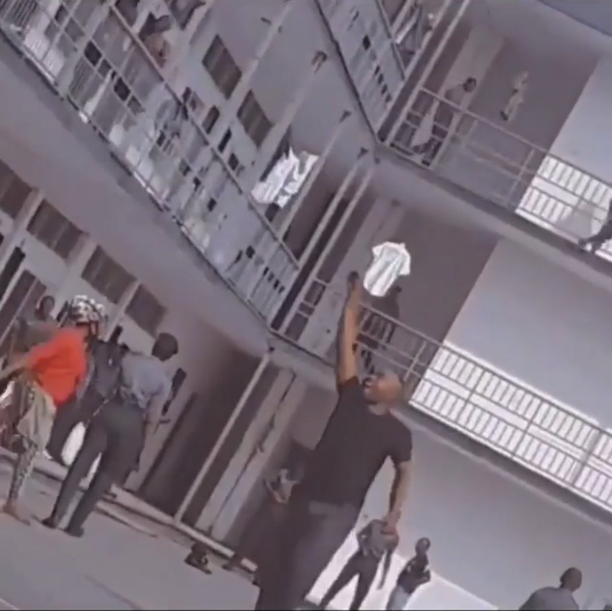 SaharaReporters's tweet photo. Jubilation, Dancing In Military Barracks Over Sacking Of Buratai, Others | Sahara Reporters
A 20-second video captured the moment some personnel of the Nigerian Navy in their barracks believed to be in the Federal Capital... @HQNigerianArmy 
READ MORE: https://t.co/BOiTIZd7ko https://t.co/bAYdw1otVd
