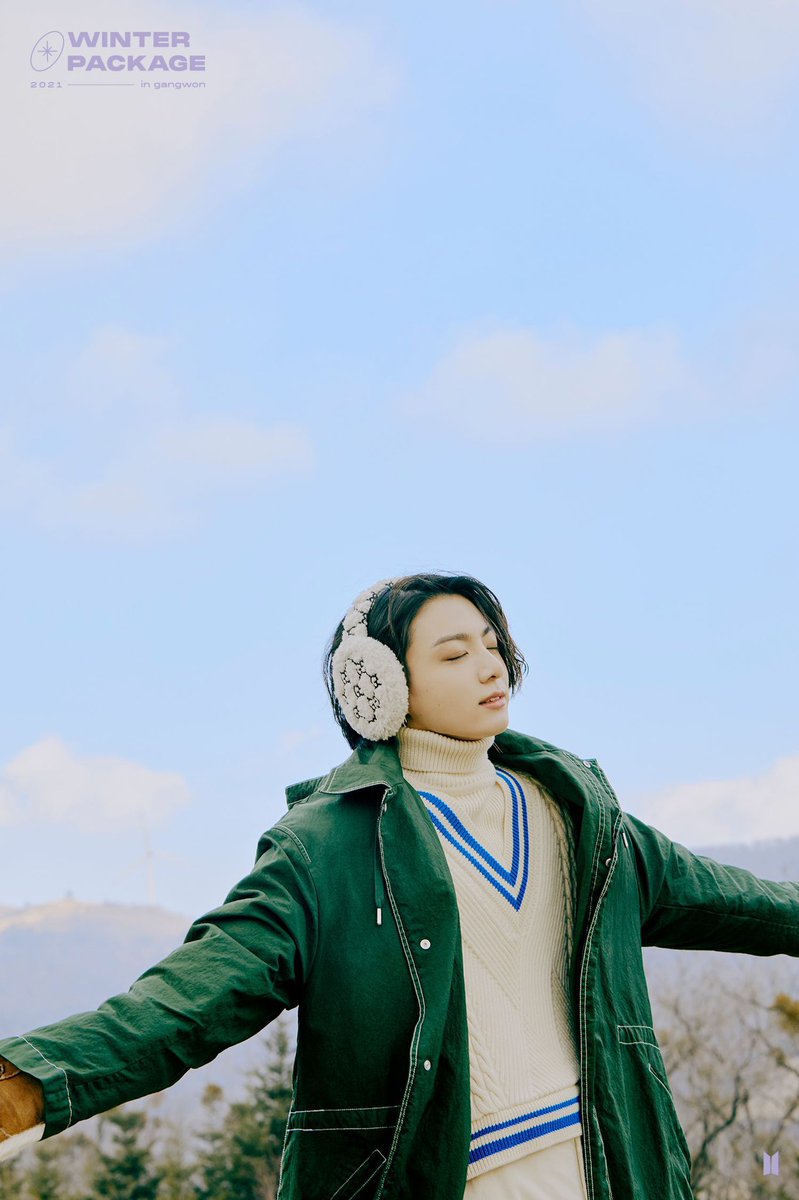 PHOTO] Jungkook in 2021 WINTER PACKAGE Preview Cuts