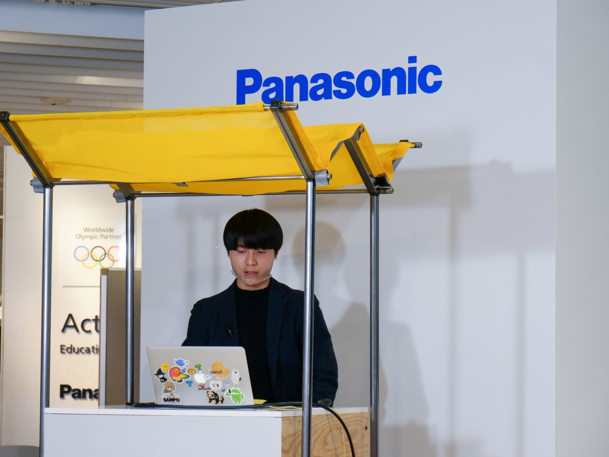 100BANCH's tweet photo. \#CES2021 に100BANCHから出展!/
1/12〜14に開催されたCES2021にて「#100BANCH #BOXSQUARE」を展示しました。
オンラインイベントには、#ema の中根とオーガナイザーの則武が登壇、BOX SQUAREを通し、モビリティを用いた未来の「移動コミュニティ」の可能性について語りました。 https://t.co/85nubdO2Ax