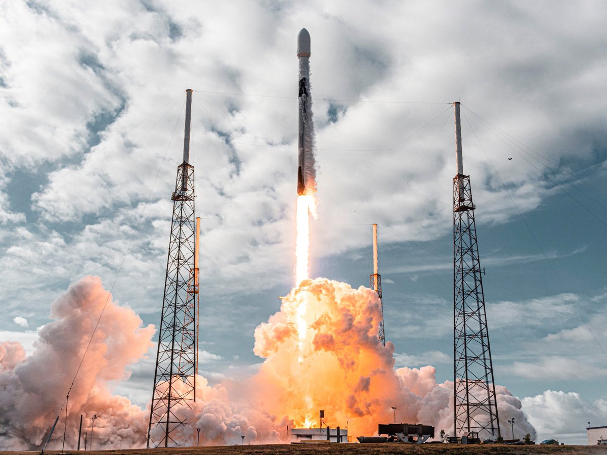 The team at <a href="/SpaceX/">SpaceX</a> set a new #worldrecord this week for the number of satellites sent to space on a single rocket. The 143 payloads from numerous companies beat the previous record of 104 #satellites set by the <a href="/isro/">ISRO</a> in 2017. 

#GlobalSpaceCongress #GSC21 #SpaceX #Falcon9