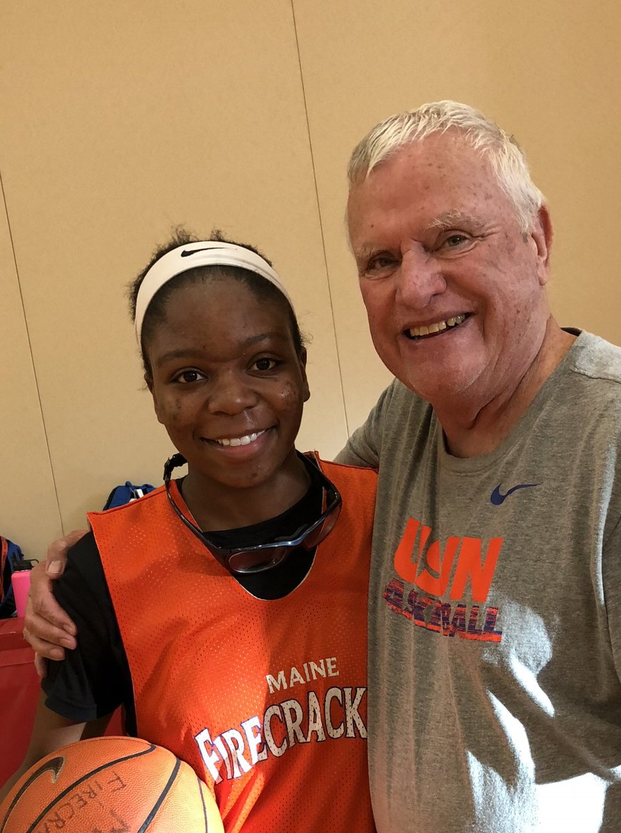 me_firecrackers's tweet photo. Sad 2 report Coach Bowers passed away last night. Fixture at many Firecracker games &amp; practices + supporting FC’s at HS games. BB provided a warm, wise, &amp; supportive presence on bench &amp; will be greatly missed. The Grandfather of the Firecrackers +made us better. Off 2 Heaven. https://t.co/RooSilrEt6