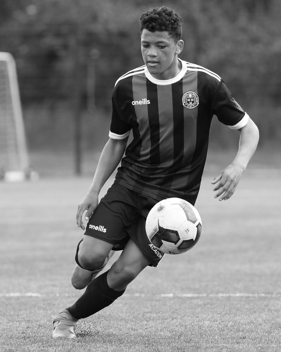 vsrsus's tweet image. RIP Josh Dunne, a talented 16-year-old player who was tragically stabbed in Dublin last night after reportedly attempting to stop a fight. Josh was playing in the academy for League of Ireland club Bohemians FC, which counts the likes of Tottenham’s Matt Doherty among its alumni.