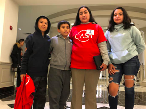 3/ These searches were used to pick up people like Jose Santos Quintero Hernandez - a father of five, decades in this country, never once a run-in with the law. Why did he get picked up? ICE told him: he got a license.  https://www.washingtonpost.com/local/md-politics/hogan-opposes-blocking-ice-from-drivers-licenses/2020/02/27/3e23bbcc-5903-11ea-9000-f3cffee23036_story.html