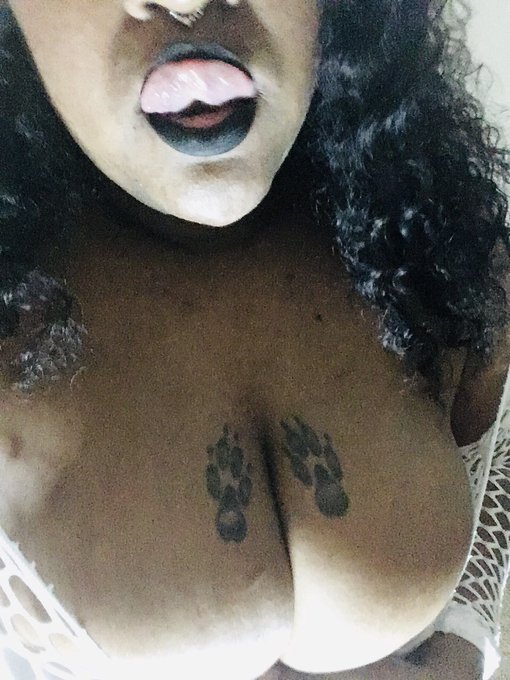 Front or Back!!!                              Findomme Ebonydomme femdom Retweet followers Support Onlyfansbabe