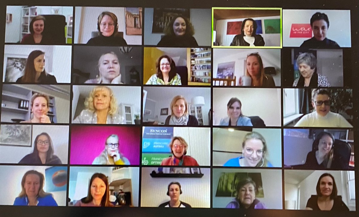 40 Frauen mit großartigen Ideen. Freue mich auf das #Franchise #Frauennetzwerk und die vielen Aufgaben, die wir heute gemeinsam identifiziert haben. Da sage ich nur: Auf geht´s 💪 bit.ly/3sYPHil @DFVBerlin #ÖFV #Franchiseverband #Franchisewirtschaft #FrauenimFranchise