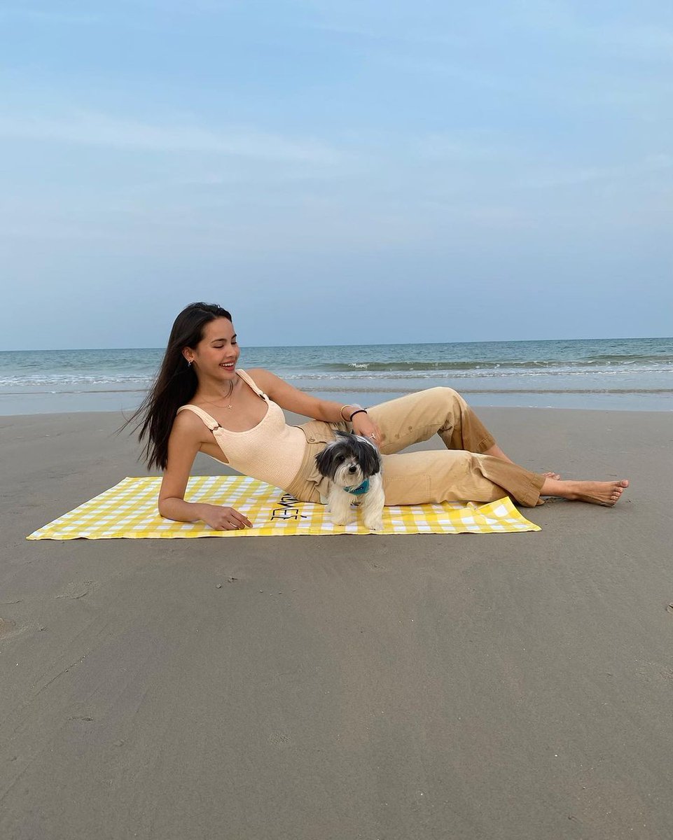 jenny_prepose's tweet photo. BB GIRL

#RisingSun2LoveFromAfar https://t.co/wpzM6yeCmf
