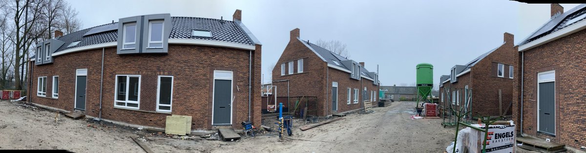 De 8 woningen op plan Petershof zijn wind- en waterdicht. Klaar voor de huisaansluiting komende week 🔋🔌⚡️