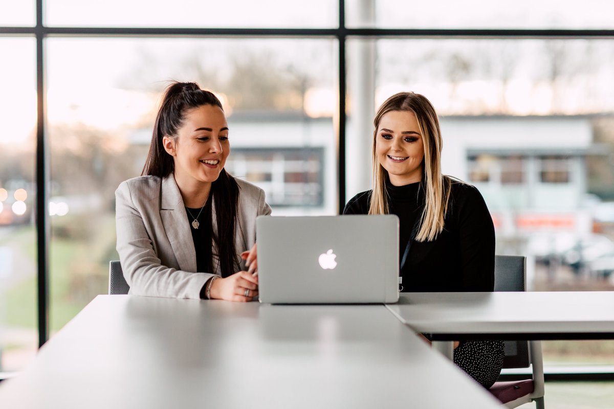 BlabDigital's tweet photo. Creative ✅ Ambitious ✅ Enthusiastic ✅ Hard working ✅ If you tick all the boxes then we want to hear from you. We’re looking to expand our team of fearless creatives. So if you have a passion for marketing, writing or design, what are you waiting for? https://t.co/ro18B4QyLe🔗 https://t.co/WiasH7LXMu