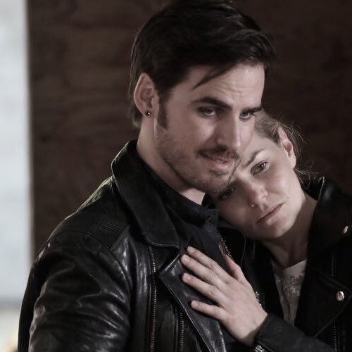 elizaxonly's tweet image. I love the way emma leans on his shoulder