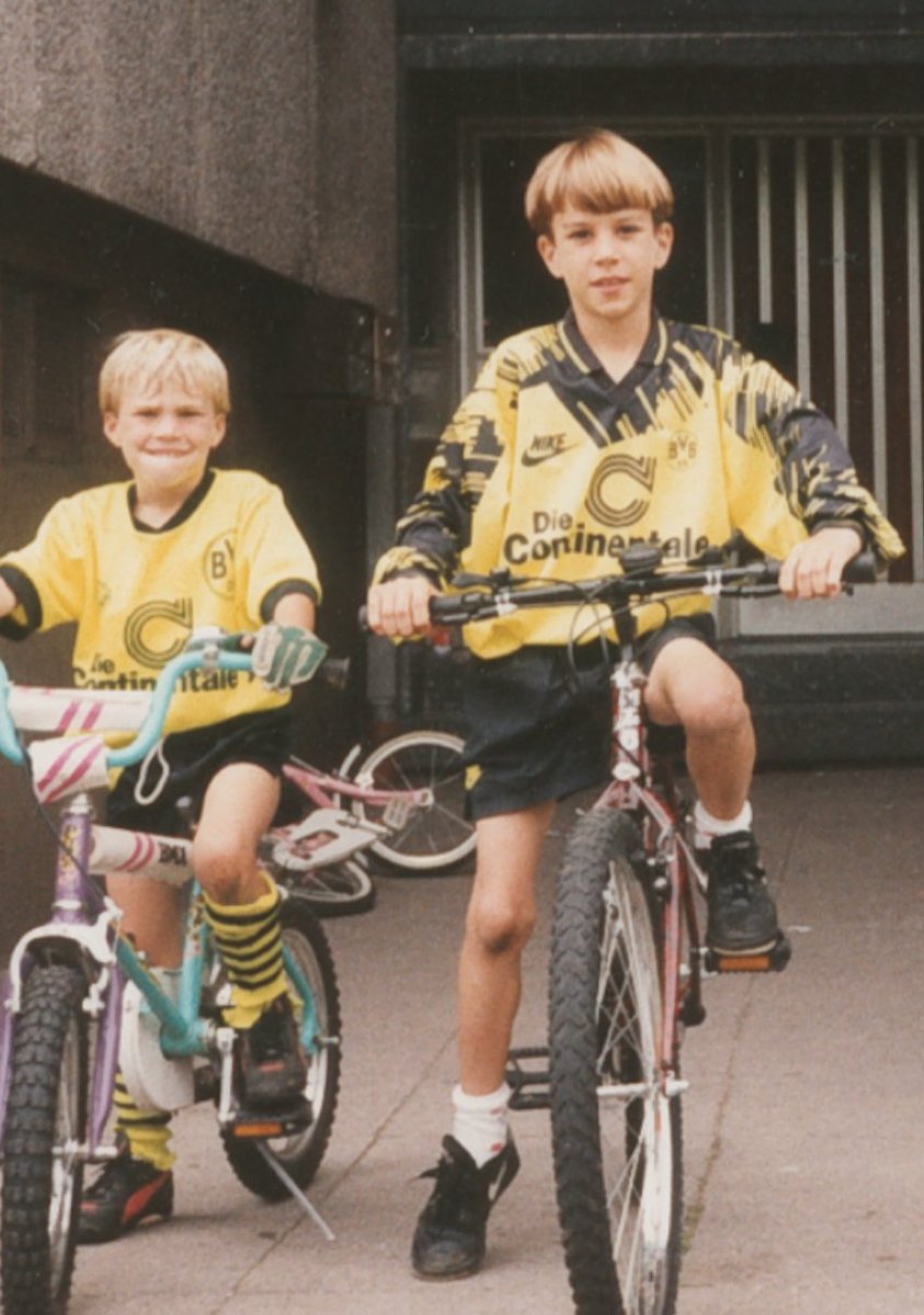 It's hard to stress just how BVB obsessed Kevin's world was. Born into a family of members, even his grandmother had a seat in the Yellow Wall & from the age of 4 Kevin followed the team around Germany & Europe thanks to his dad writing fake sick notes to get him out of school
