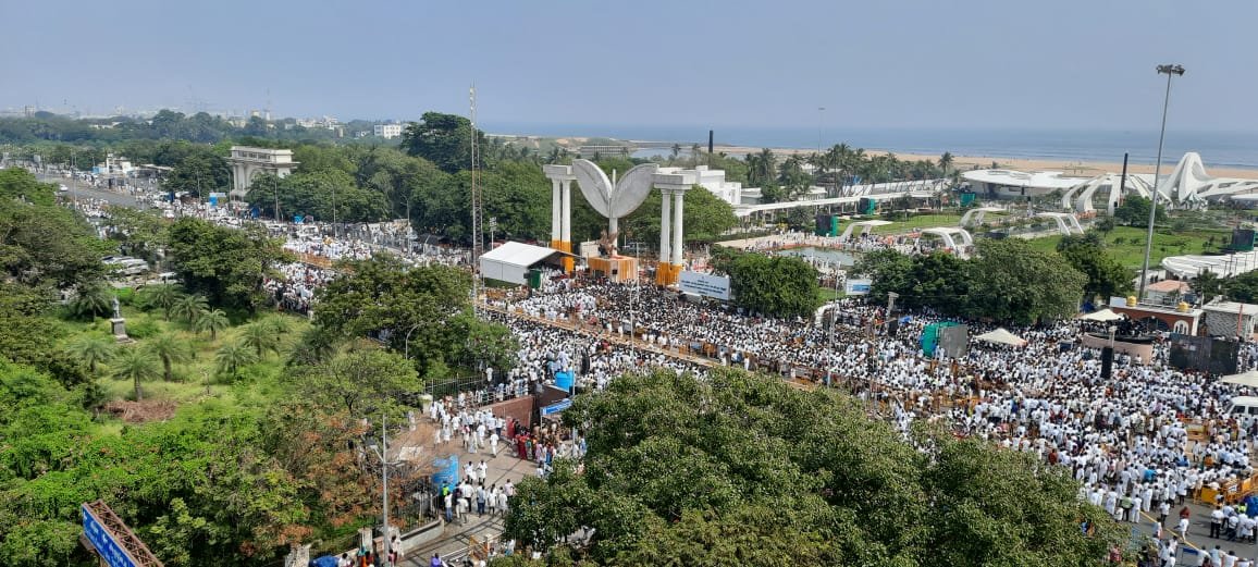 DRMGKOFFICIAL's tweet photo. தமிழக மக்களுக்கு தாயாக இருந்து பணியாற்றியவர் புரட்சித் தலைவி #அம்மா அவர்கள் 🔥🌱

#AmmaForever #அம்மாநினைவிடம் https://t.co/2Szk9q9kn0