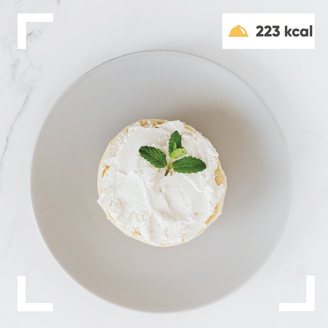 TheHotMeal's tweet photo. Bun with cream cheese and mint.  #instafood #baking #foodstyling #cakes #foodporn #foodie #thehotmeal #foodstagram #healthy #fresh #instagood #instadaily #yum #foodie #delicious #creamy #food #delicious #foodies #dessert https://t.co/Lc75Lz9W4j