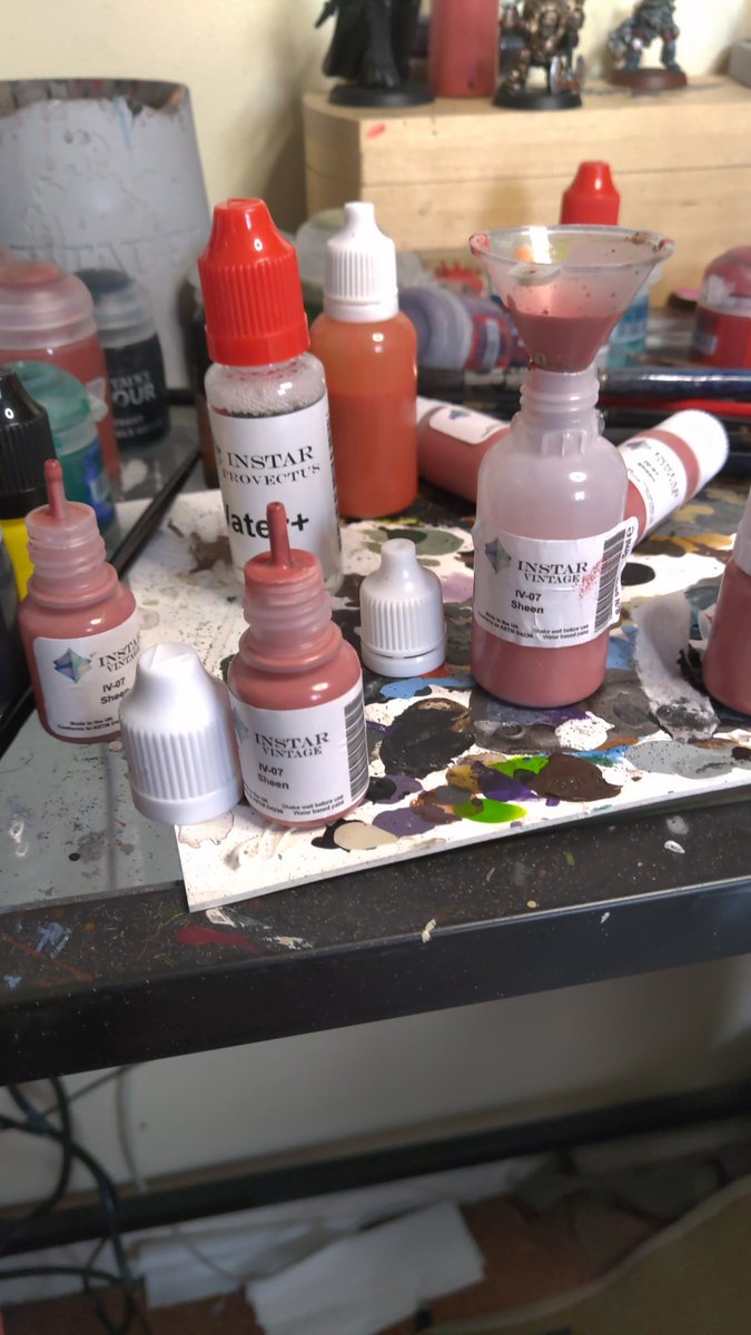 led571's tweet image. When you buy discontinued paint and only have 5ml pots left but space is limited, 🤣 @InstarPaint