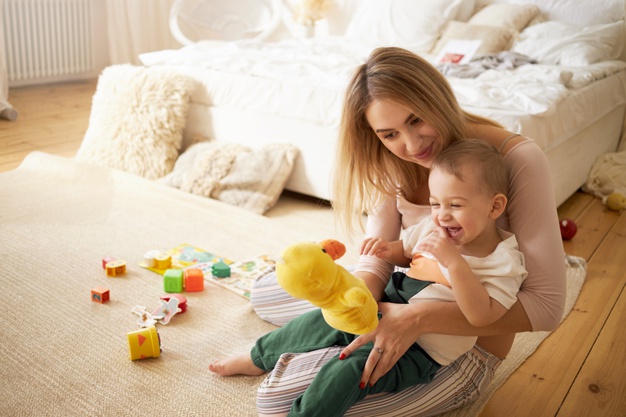 LittleToesPure's tweet image. Babies learn to move, talk, and coordinate by playing. Here's how you can stimulate your baby's senses through play! Read - bit.ly/2NxuBHC
#babycare #babyplay #babygrowth #babydevelopment #babybrain #babysenses #parenting #babyhealth #mom #mommyworld