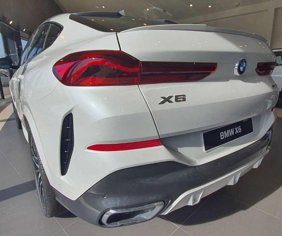 Este #BMW #X6 está esperándote en Motor Munich Sabadell 😍