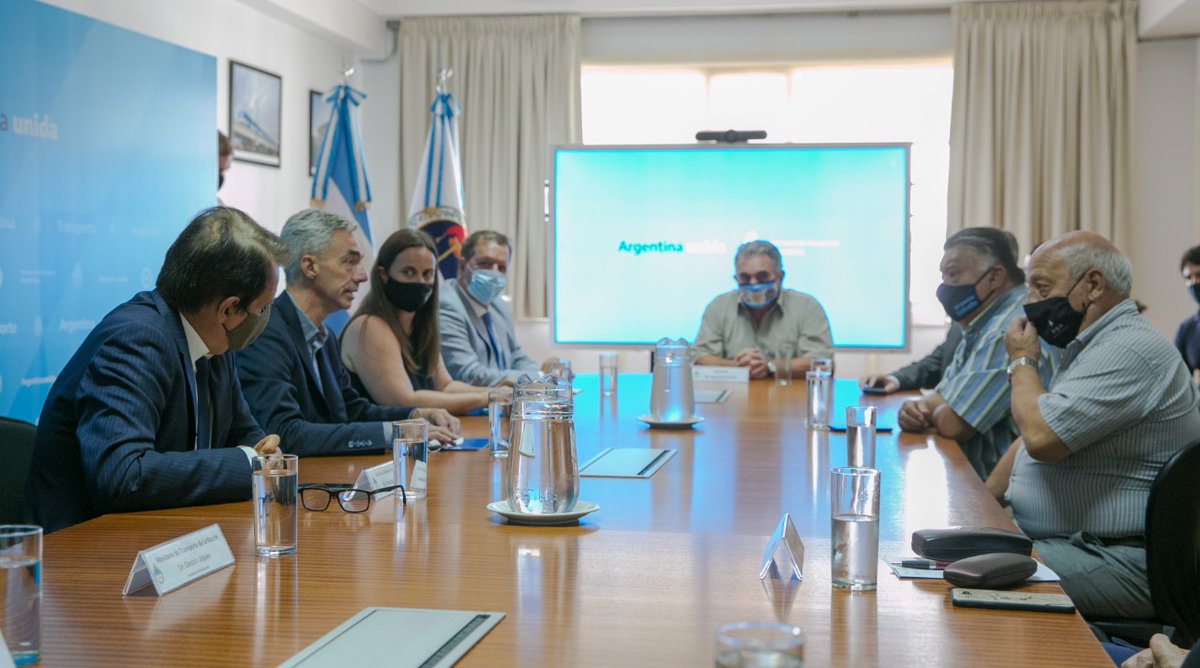 La Argentina impone la reserva de cargas a los buques y armadores de Paraguay