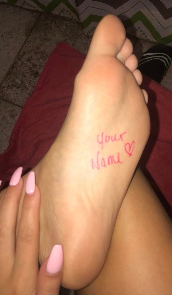 Custom feet pics & vids only at: onlyfans.com/persiabadd 😘