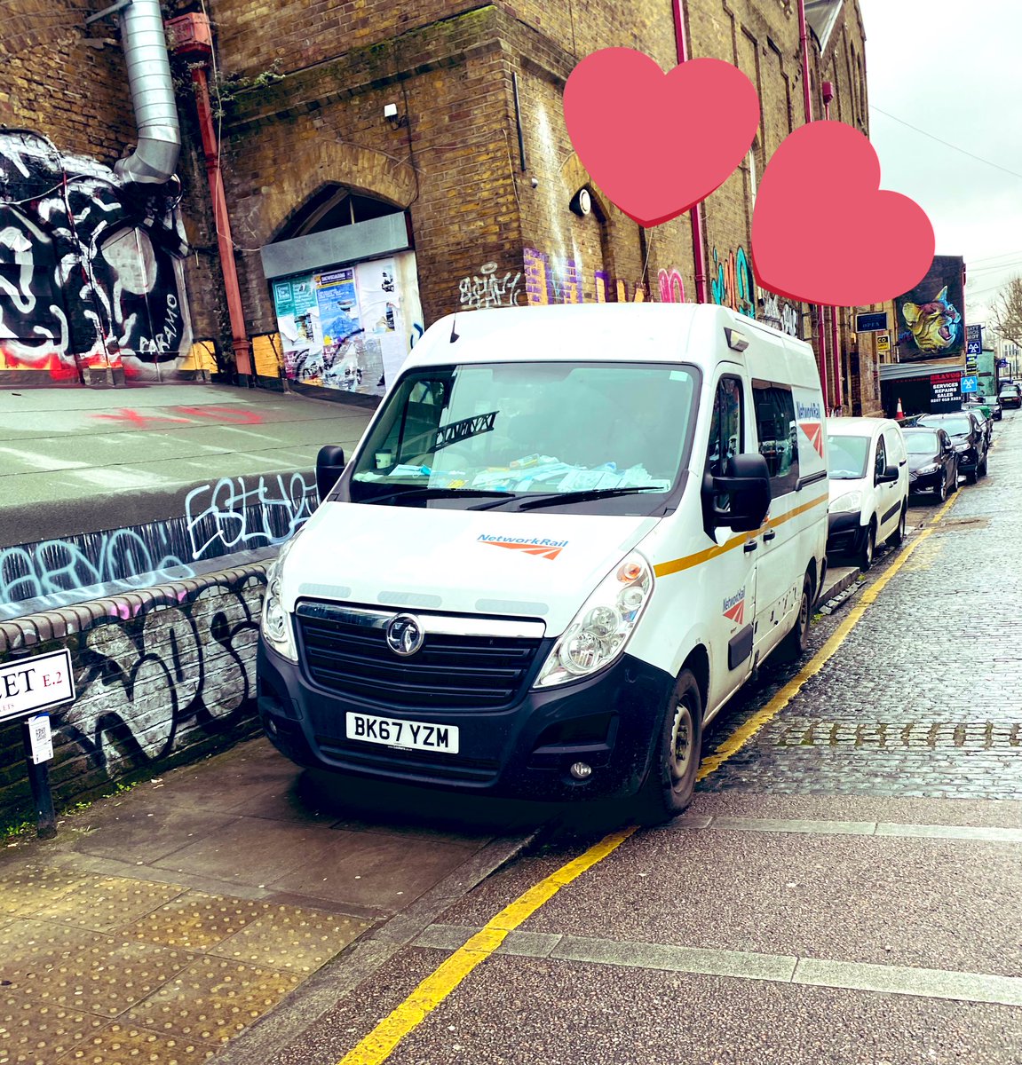 OurLBTH's tweet photo. 💝💝💝 Love love love for Network Rail’s considerate parking! Clare Street, E2. Parking like this is illegal and reduces accessibility for those less-abled. #PavementsForPeople #FixYourAct @networkrail @TfL @TowerHamletsNow @AccessibleStLdn https://t.co/qEinDjlqvr
