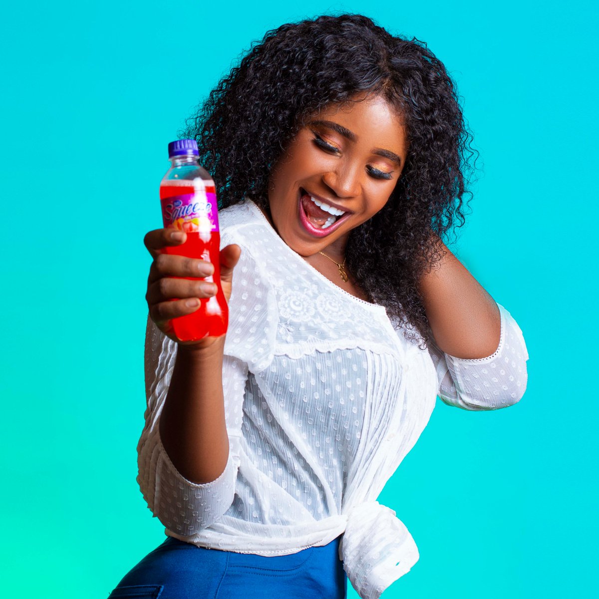 Let's tag our work colleagues or mates who deserve a chilled bottle of Bel Squeeze Multifruit Twist today and also give them some shout outs! 😁#WorkItWednesday