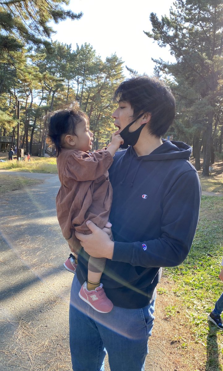mrok_0603's tweet photo. 11月頃のなぁすけ👧🏻

ひたち海浜公園へ行った時の写真📸
ちょっとだけお姉さんにみえる ! !

パパとのツーショットいい感じ☺️💓 https://t.co/Ph12gxysr7