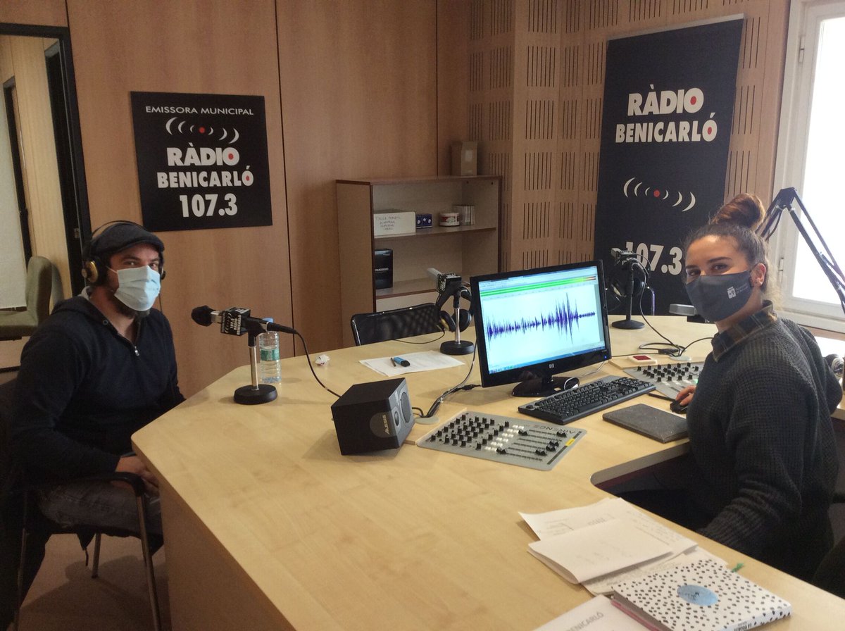 Ajunt_Benicarlo's tweet photo. 🎙 Dilluns torna «Veus de casa» a @RadioBenicarlo. De dilluns a divendres, a partir de les 11.00 hores, podreu escoltar el programa amb informació i novetats de l'actualitat municipal. #RàdioBenicarló #ladecasa

ℹ️ https://t.co/vM3jOxwVTi https://t.co/dxc2ArA1fR