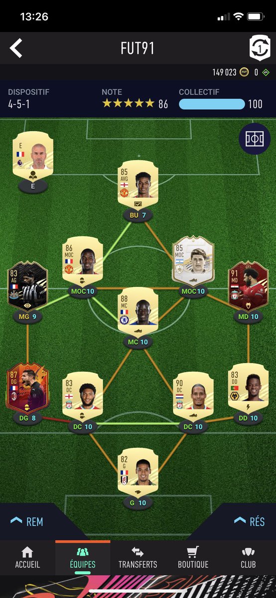 hedi_1207's tweet photo. @TwinsFifaHD Wesh les twins (impossible d’envoyer depuis le jeu) je joue en 442 avec rashford et crespo bu j’ai un budget de 220k https://t.co/KhO9lmPax2