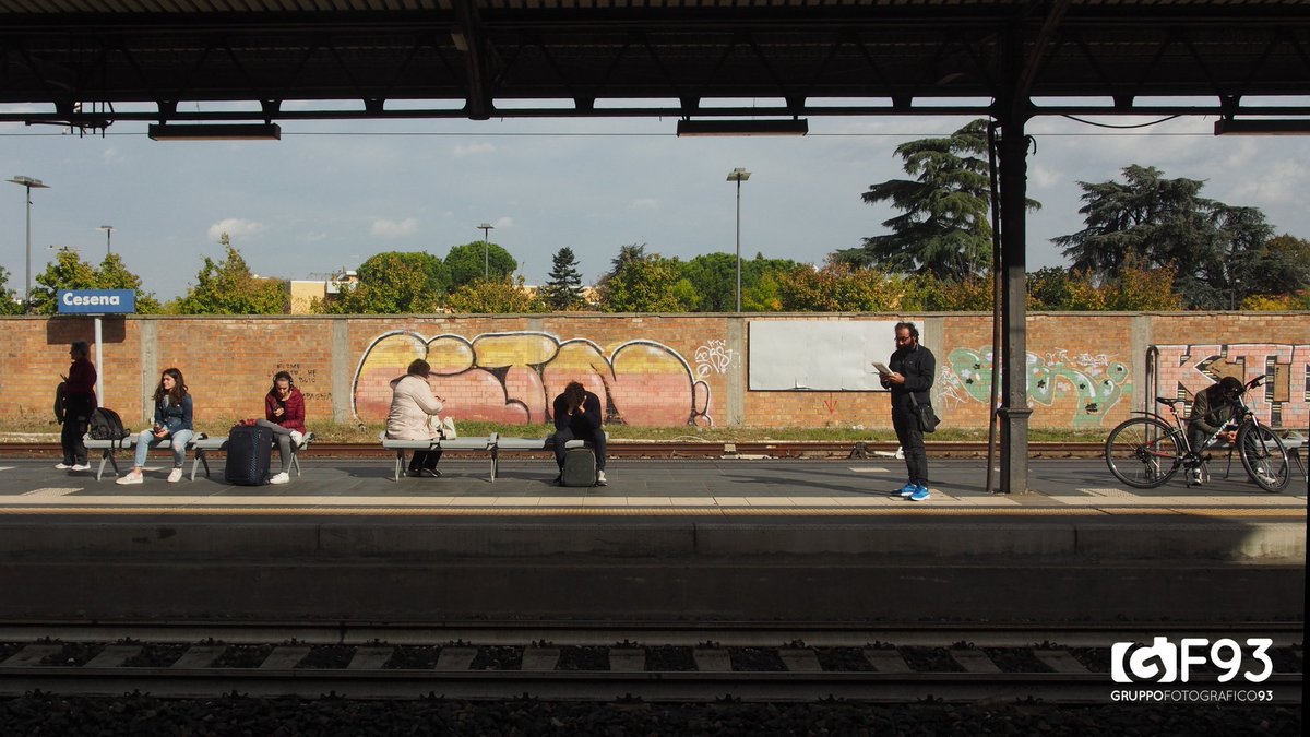 GF93Cesena's tweet photo. "LaMemoriaAdAltaVoce" evento di #teatro urbano della #CompagniaTeatraleFuoriScena, svolto nel 2018 presso la Stazione di #Cesena in occasione della #GiornataDellaMemoria. Il #GruppoFotografico93 ha documentato l'evento attraverso le #fotografie. https://t.co/nZiuqT2nvr
