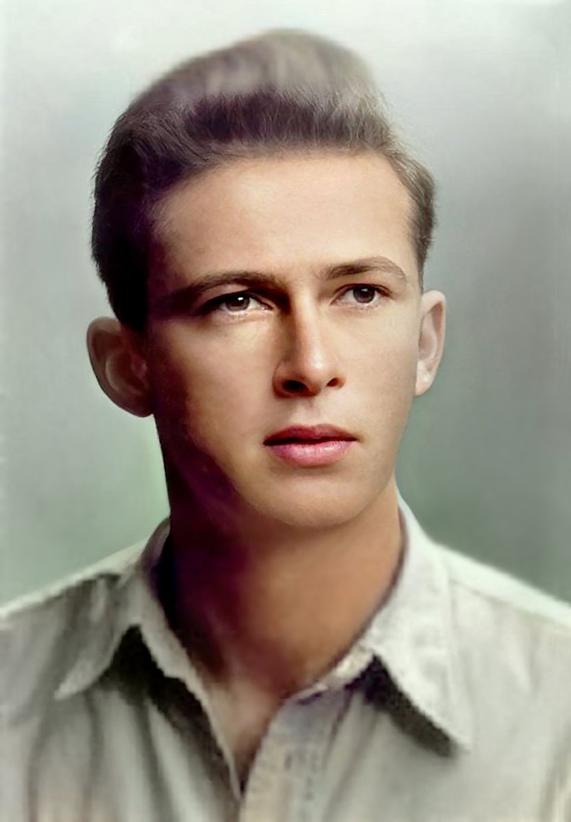 romkri's tweet image. Yitzhak Rabin

#RestoredWithAI