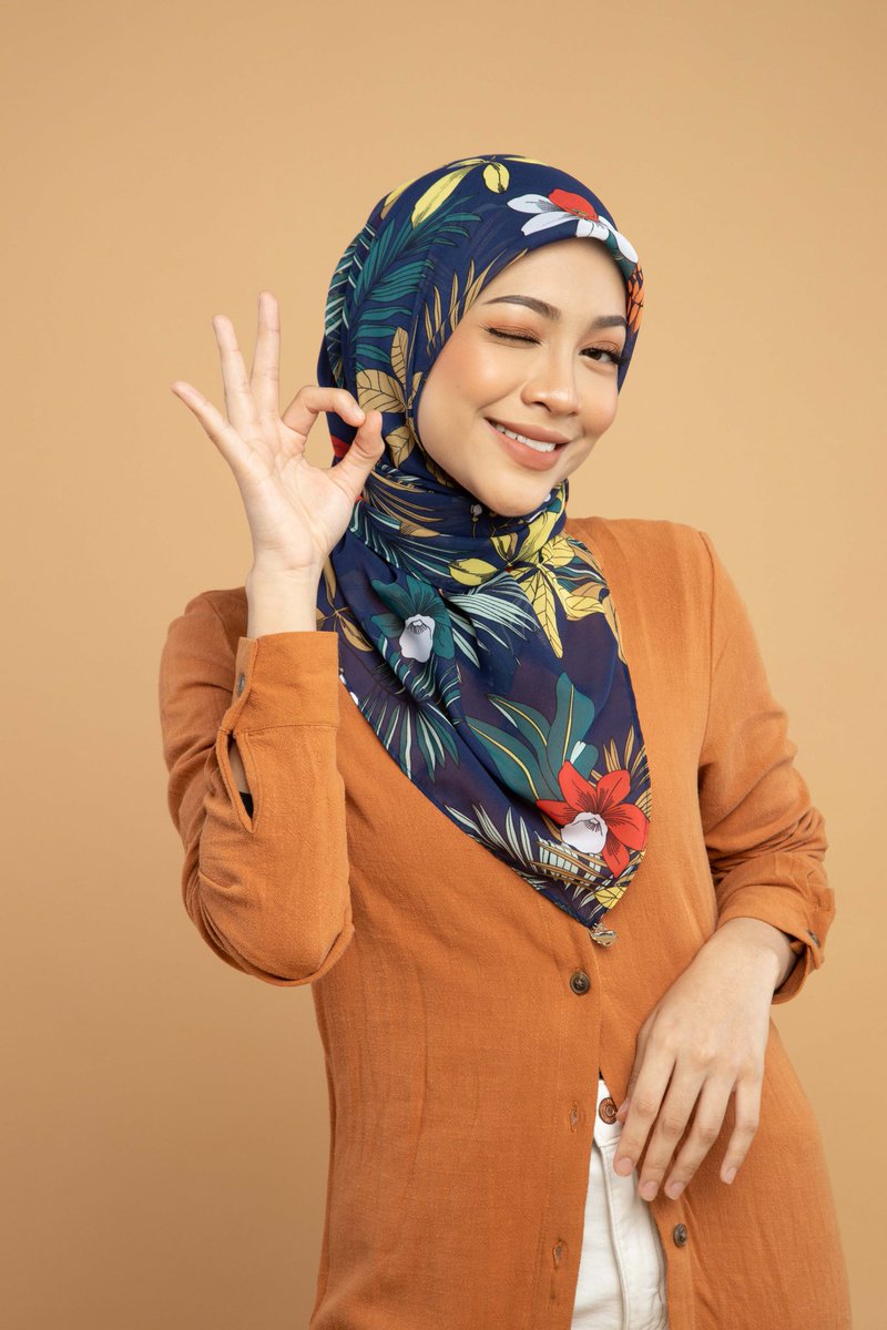 wanne147's tweet photo. Sebb skrng bnyk blouse trendy lawa2 yang plain, jom try bawal printed!!! Ada 8 corak jumsss🤸‍♀️
🛒
https://t.co/ALqHOmdcWY https://t.co/wNKxr27rUN