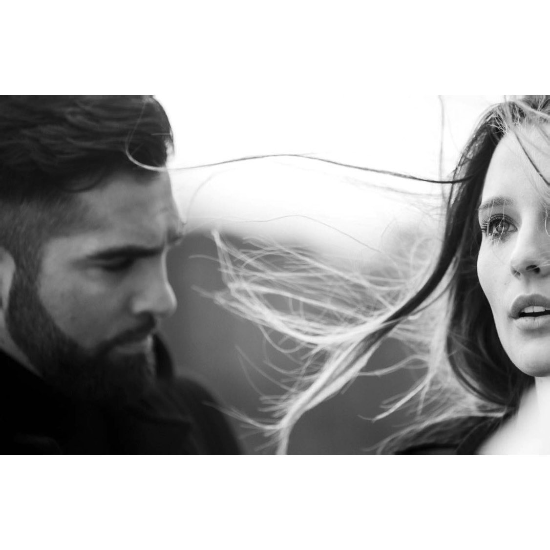 ÉVIDEMMENT le clip > 01.02
W/ <a href="/GIRACKENDJI/">Kendji Girac</a> &amp; #IlonaSmet
📸 <a href="/RubensHazon/">Rubens Hazon</a>