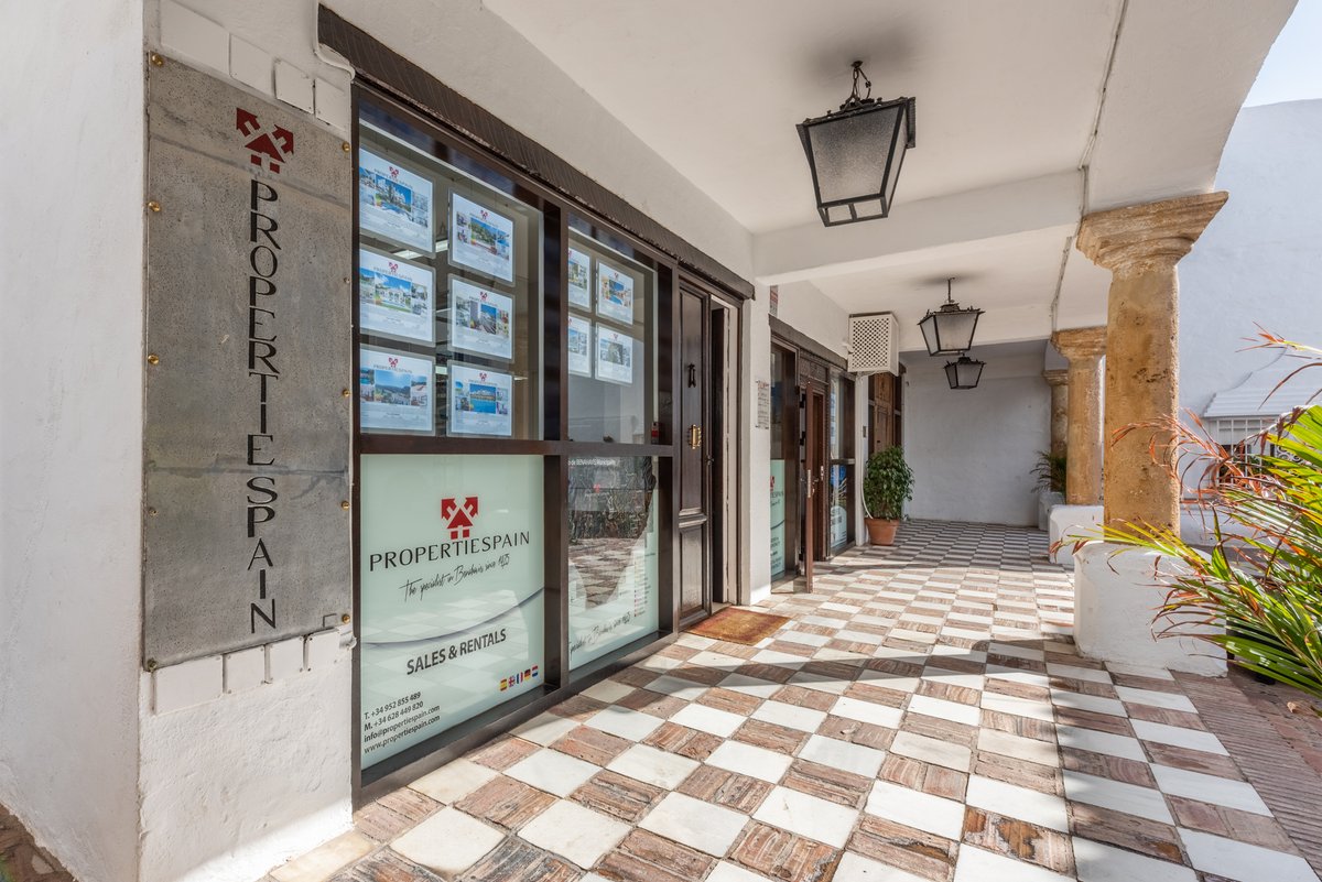 We would like to inform our clients that 👉🏼 Propertiespain's office will remain open as Benahavís is not under 🔒⬇️ lockdown 😷 and we can show properties 🏠 in all the municipality 🎯.

📞 +34 952 85 54 89
✉️ info@propertiespain.com
💻 propertiespain.com
#Propertiespain