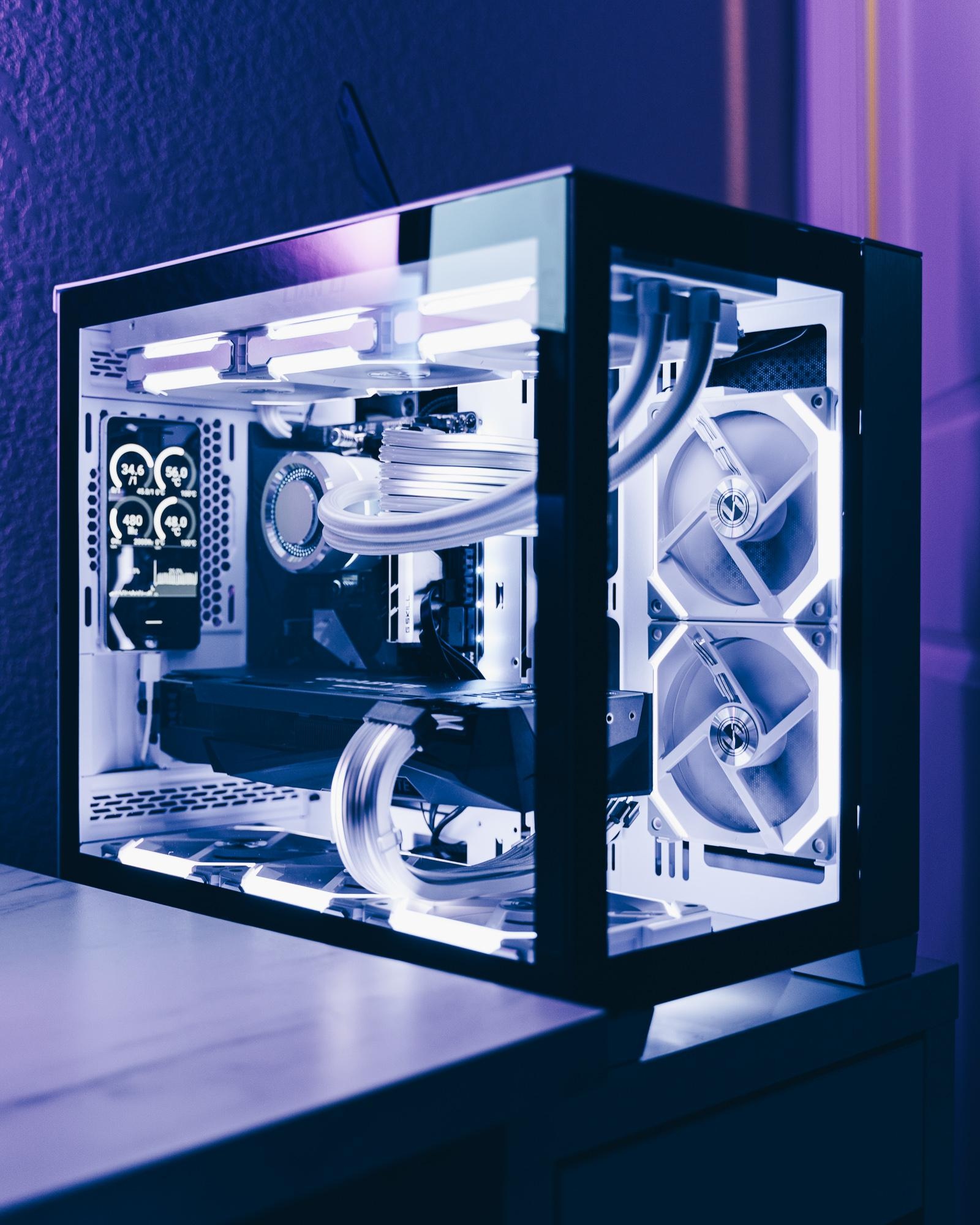 Lian Li Global Finally Completed My All White O11 Mini This Case Was So Much Fun To Build In U Exotli8 Lianli O11d O11dynamic Mini O11dmini Pcmasterrace Gamingaddict Pcaddicts Pc Computer