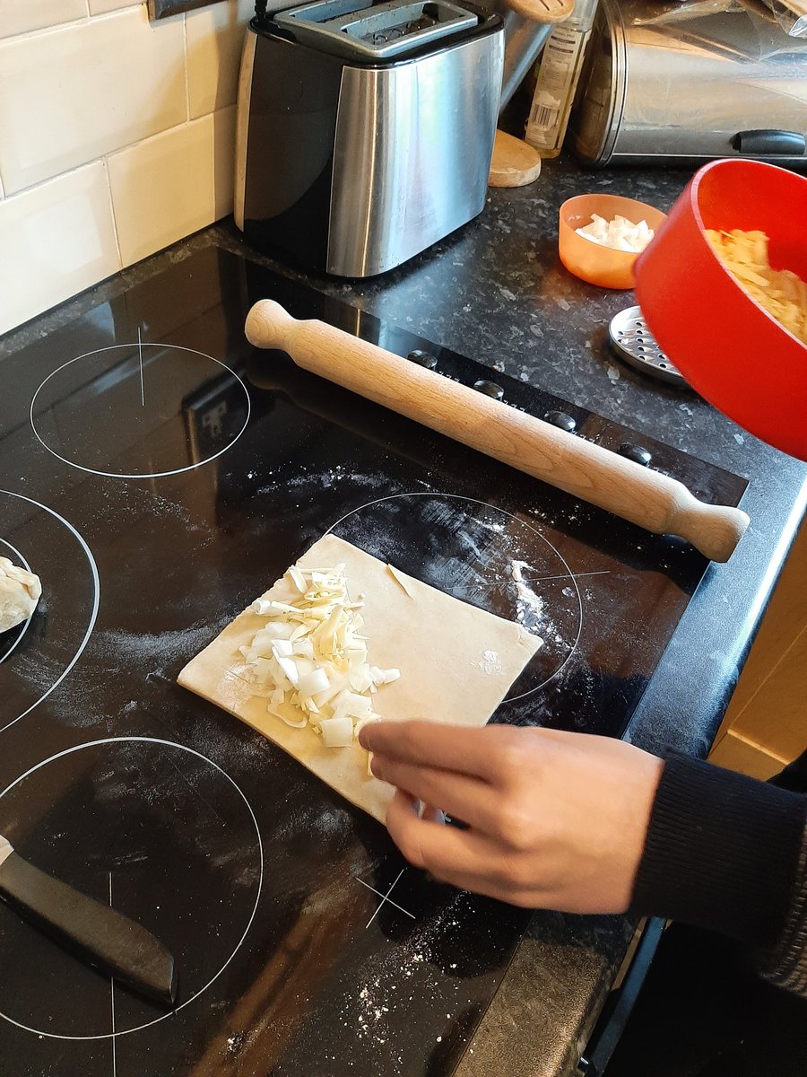 Alisonh4483's tweet photo. @southlandsNT 
Homemade cheese and onion pasty's for food tech today by Adam. https://t.co/lqyVPsktzq