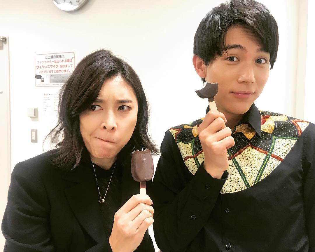 Eizou S Tweet 大河ドラマ 真田丸 茶々役 竹内結子 ちゃんの妹役だった はいだしょうこさんはインスタで追悼してくれた 茶々の息子豊臣秀頼役 Queenでも共演の後輩 中川大志君は 結子が急死した夜ストーリーを更新 事務所は若手に死について書かない様に言っただ Eizou S Tweet 大河ドラマ 真田丸 茶々役 竹内結子 ちゃんの妹役だった はいだしょうこさんはインスタで追悼してくれた 茶々の息子豊臣秀頼役 Queenでも共演の後輩 中川大志君は 結子が急死した夜ストーリーを更新 事務所は若手に死について書かない様に言っただ