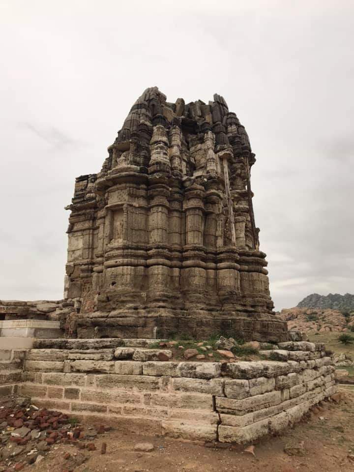 Bhodesar Jain temple,nagarparkar The temple, was built in the classical style with stones without any mortar, built around the 9th century CE, by a Jain woman named Poni DaharoBhodesar was the region's capital during Sodha rule & now the Jain temples are used as cattle sheds