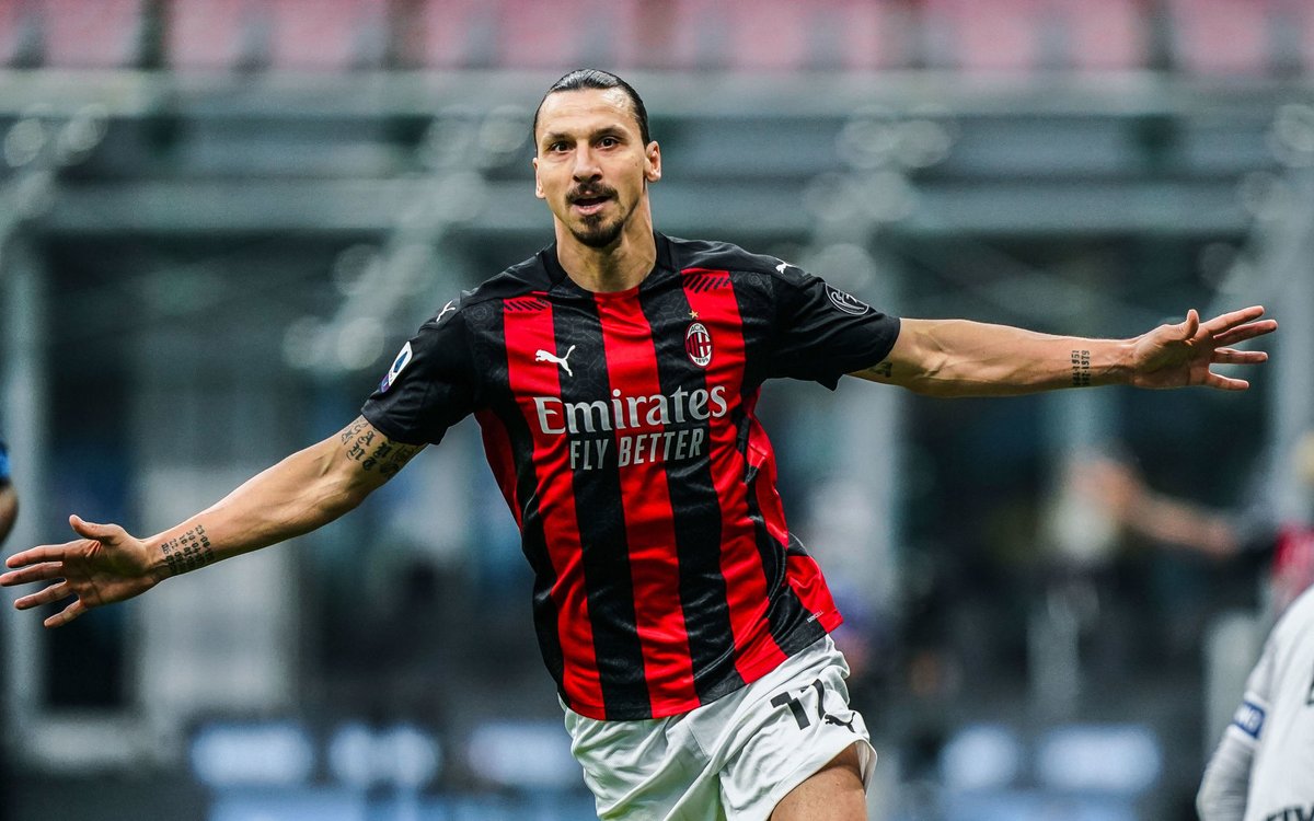 Ibrahimovic : « Dans le monde de Zlatan, il n'y a pas de place pour le racisme. Nous sommes tous de la même race, nous sommes tous égaux. Nous sommes tous des joueurs, certains meilleurs que d'autres. »

(Twitter)