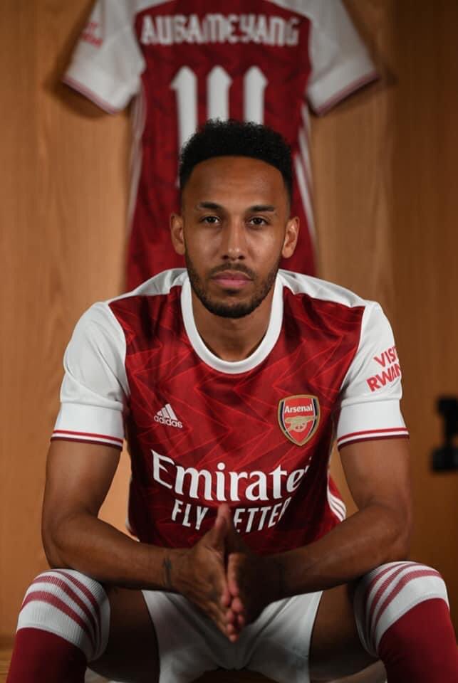 ElNennY's tweet photo. This victory last night was for you Auba.. we love you bro and we are all behind you @Aubameyang7 ❤️ https://t.co/adogHEyhZ1