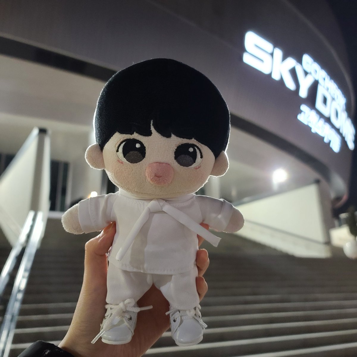 baenight510's tweet photo. 그 날 형아가 입은 옷 입구🥺🥺 https://t.co/iR3TmJadhl