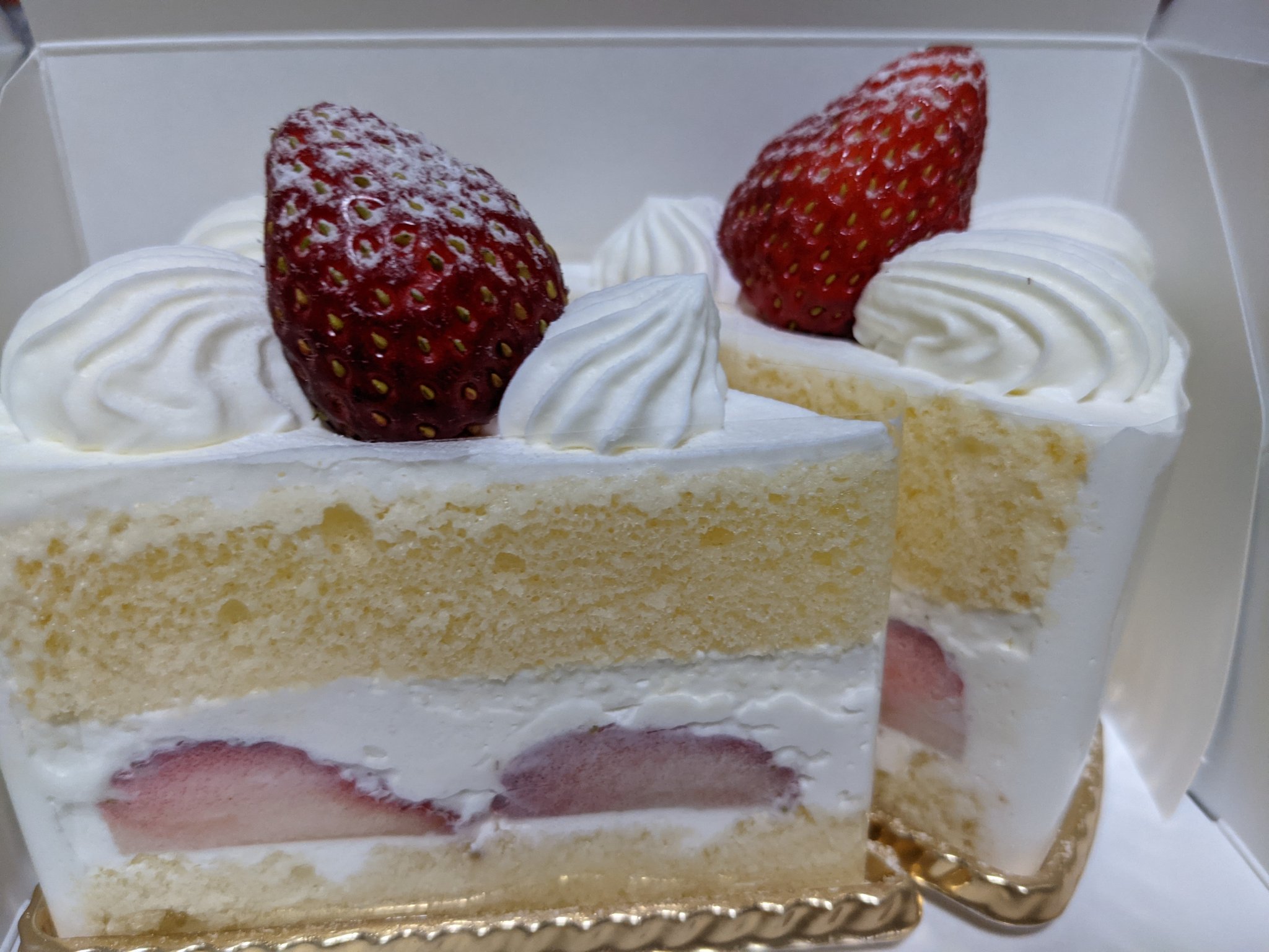 うな 豊田の何故か和菓子屋さんな紀伊国屋のショートケーキ スポンジが初めて美味しいと思った 年以上前から変わらぬ美味しささぁ 紀伊国屋本店 豊田市 愛知じゃないよ T Co Md0c6bfo6x Twitter