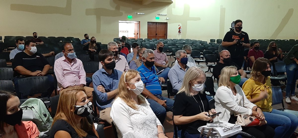 codeimisiones's tweet image. Reuniom de Intendente de la CODEIM con el Ministro de Educacion Sedof , el Presidente del Consejo Colita Galarza
#NuevoRostros
#SomosCodeim