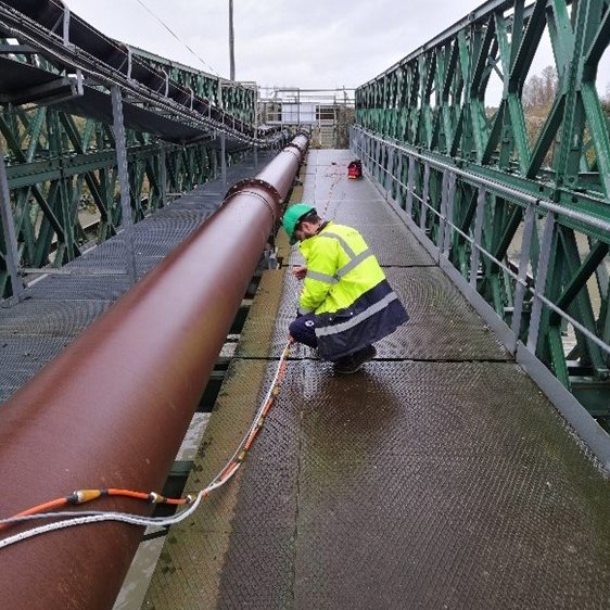 ImaGeau intervient sur la Seine à proximité de l’usine de Norville (76)
Installation sur le fleuve d’une station de surveillance haute fréquence de la conductivité (développée par ImaGeau) pour optimiser le pilotage de la prise d’eau a destination des industriels
<a href="/saur/">Saur</a>