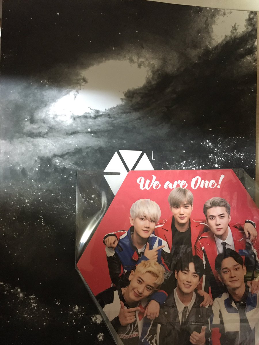 coodscy's tweet photo. 엑소굿즈 판매
엑소 재팬 팬클럽 회보집 11번째권 3000원
특전도 같이 드려요 등기비 2000원미포함
문의는 뎀이나 카카오 톡으로 부탁해요
#엑소굿즈 #엑소찬열 #엑소재팬회보지 https://t.co/8huUSdTQY3