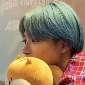 His eyelashes are so pretty 