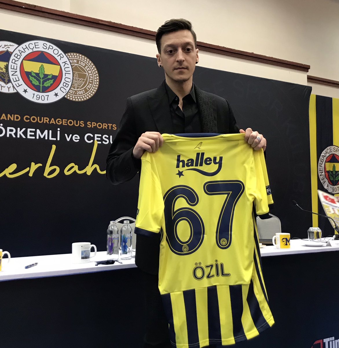 Mesut Özil has been presented to the media after his move to Fenerbahçe was confirmed. https://t.co/DYq5uCUTia