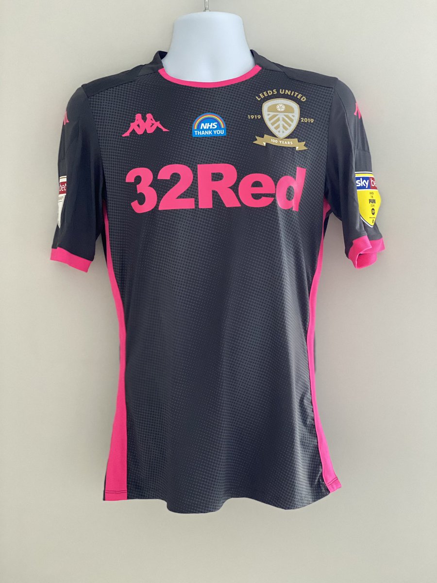LUFCMatchworn's tweet photo. π₯ Jack Harrison Matchworn NHS Shirt.
β½οΈ Took his goal well last night & getting better every week.
π 2019/2020 Champions
#LUFC #MATCHWORN #LUFCMATCHWORN #LEEDS #LEEDSUNITED https://t.co/YORKwFpWLZ
