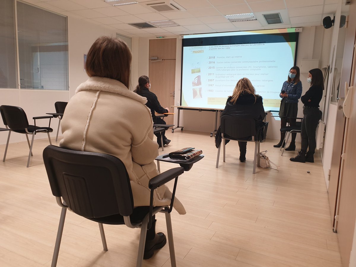 DGaudefroy's tweet photo. #TousMobilisés 
@IsagriRecrute est présent aujourd'hui pour présenter l'entreprise et les postes à pourvoir au #pole_emploi #AmiensDury
12 personnes présentes et reçues pour un entretien individuel de #Recrutement.
#onestlàpourvous
#poleemploi_HDF
@IsagriFrance https://t.co/F4qNsj3H12