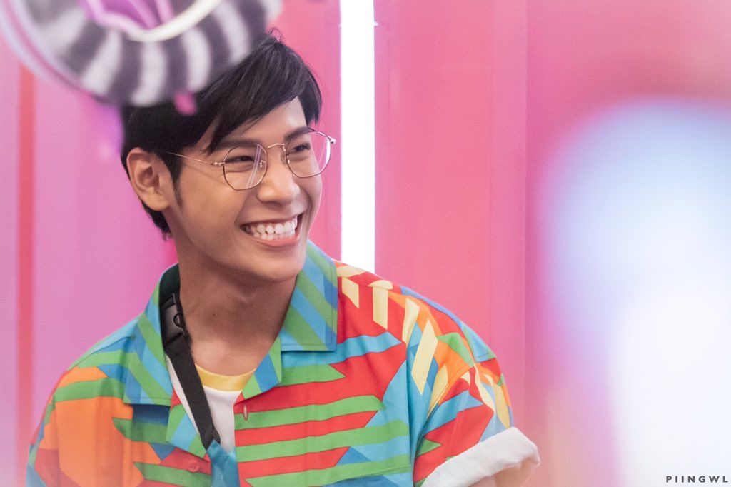 Ini kumpulan foto yang menurut gua singto gemes.Special tag  @_Neavy